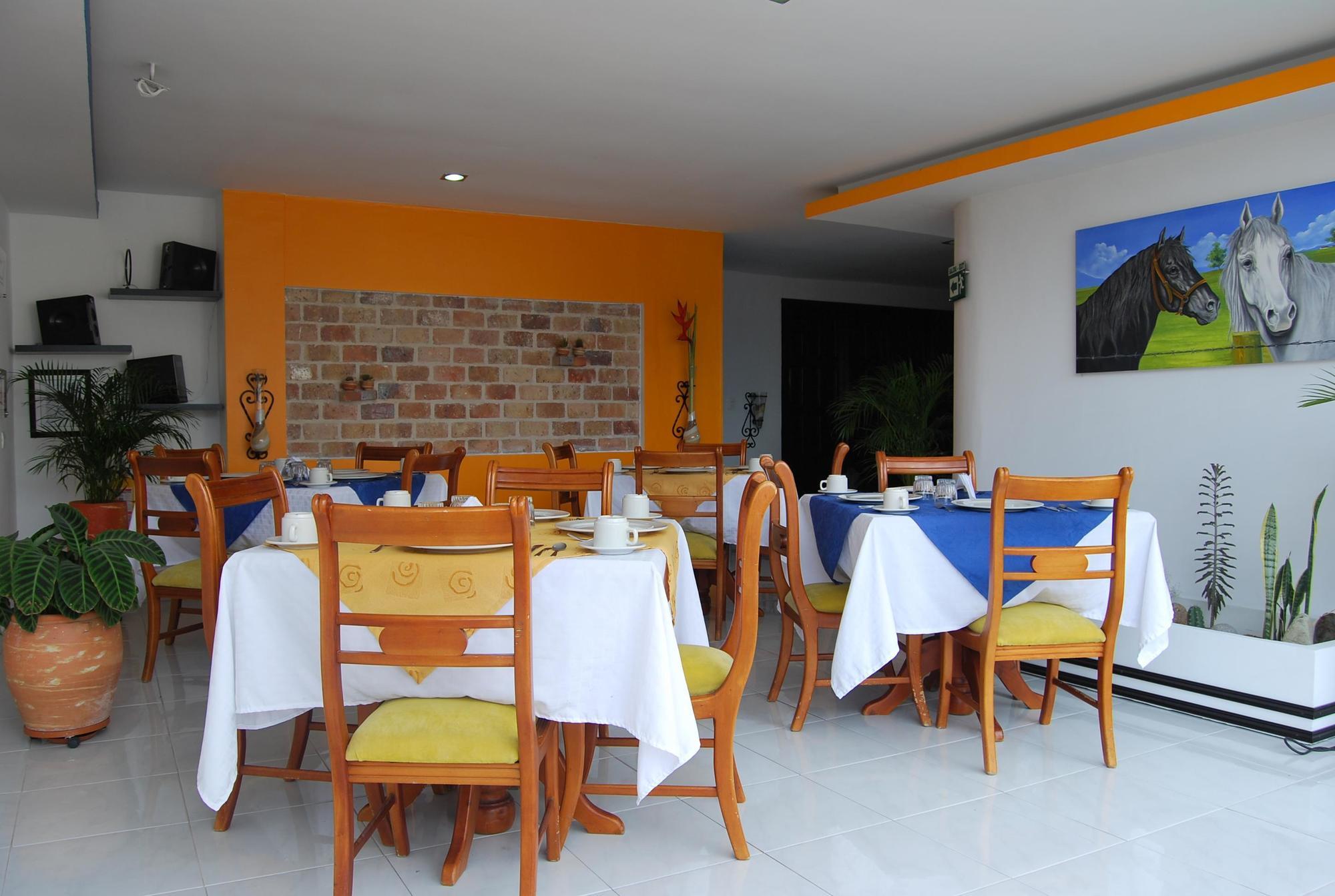 Hotel San Jeronimo Armenia Ngoại thất bức ảnh
